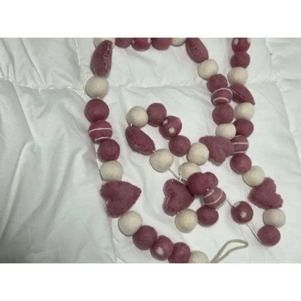 Love & Cupcakes Valentine's Day Hearts Pink Pale WoolFelt Farmhouse Garland Deco
